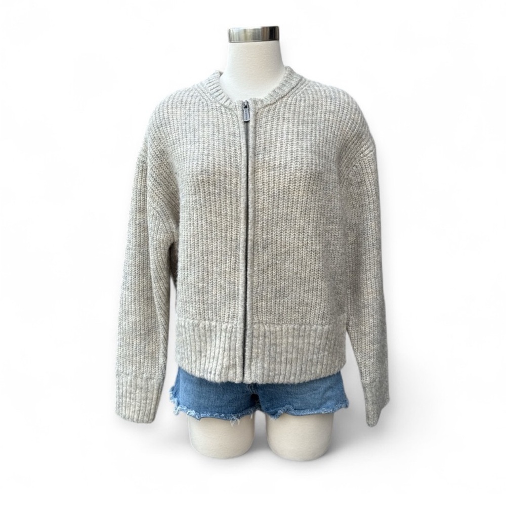 BNWT- Ribbed Women's Zip Knit Sweater